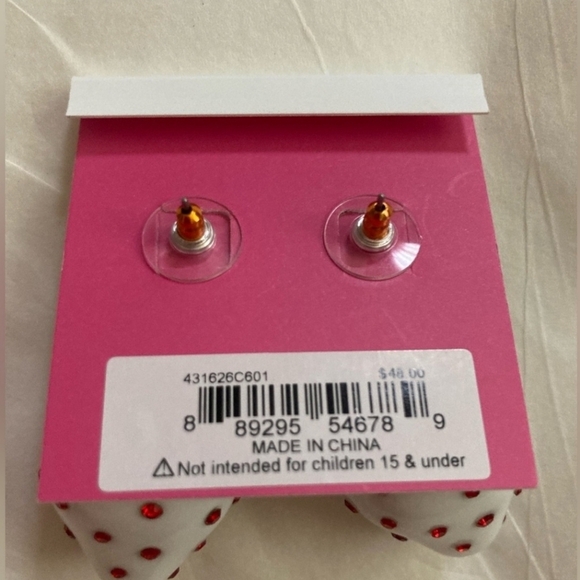 🔹️ Betsey Johnson🔹️ red white strawberry crystal drop earrings ✨️🍓 - Picture 5 of 6